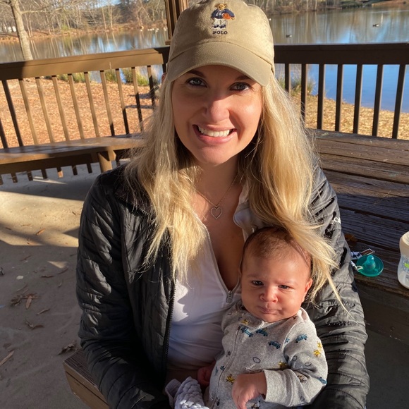 I’m Jordyn And This Is My Fam’s Closet 💗 - Picture 6 of 7